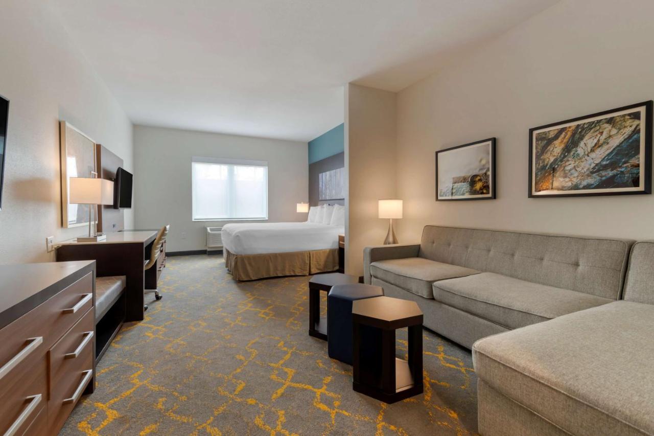 Best Western Plus Isanti Екстер'єр фото
