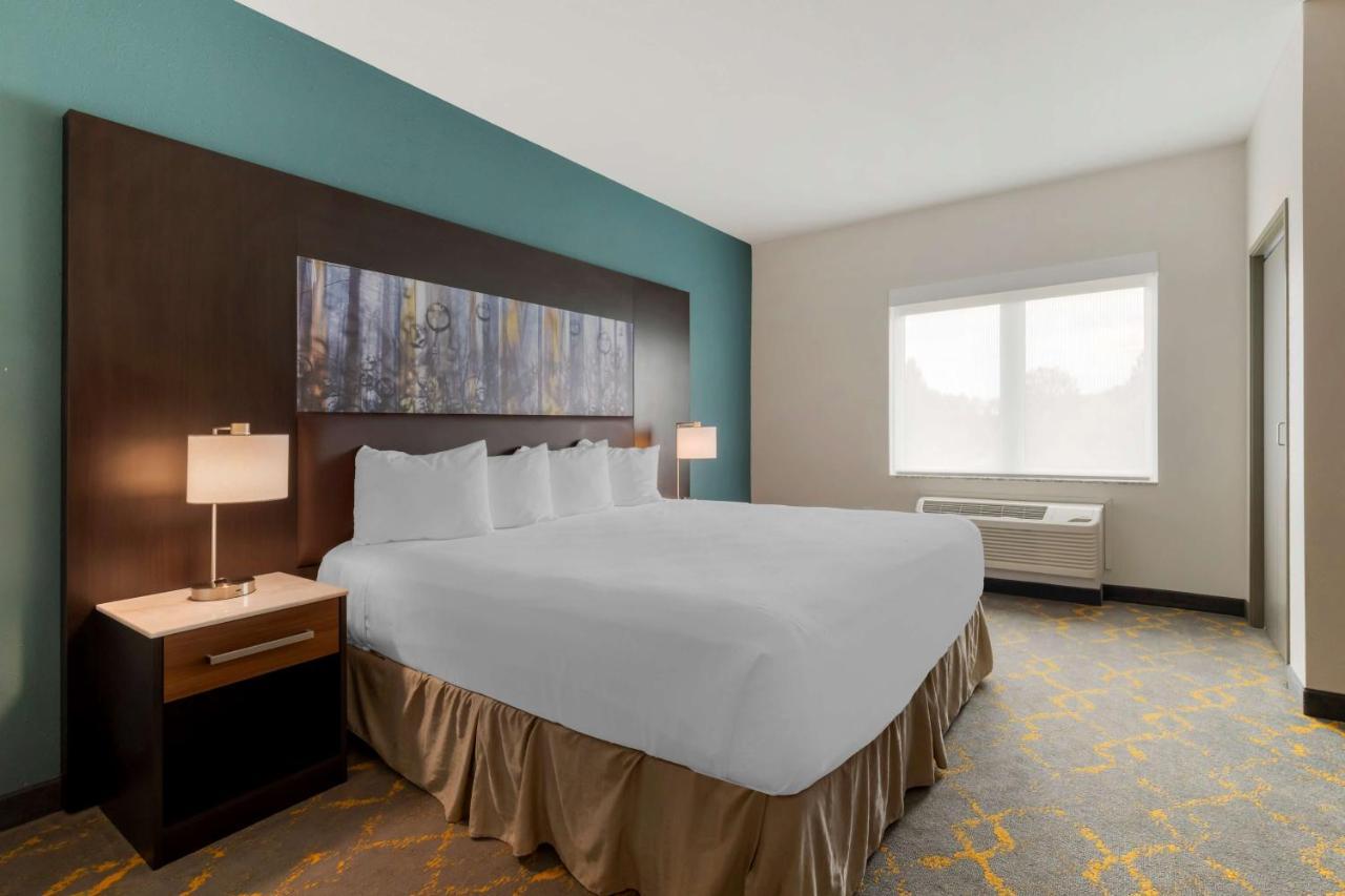 Best Western Plus Isanti Екстер'єр фото