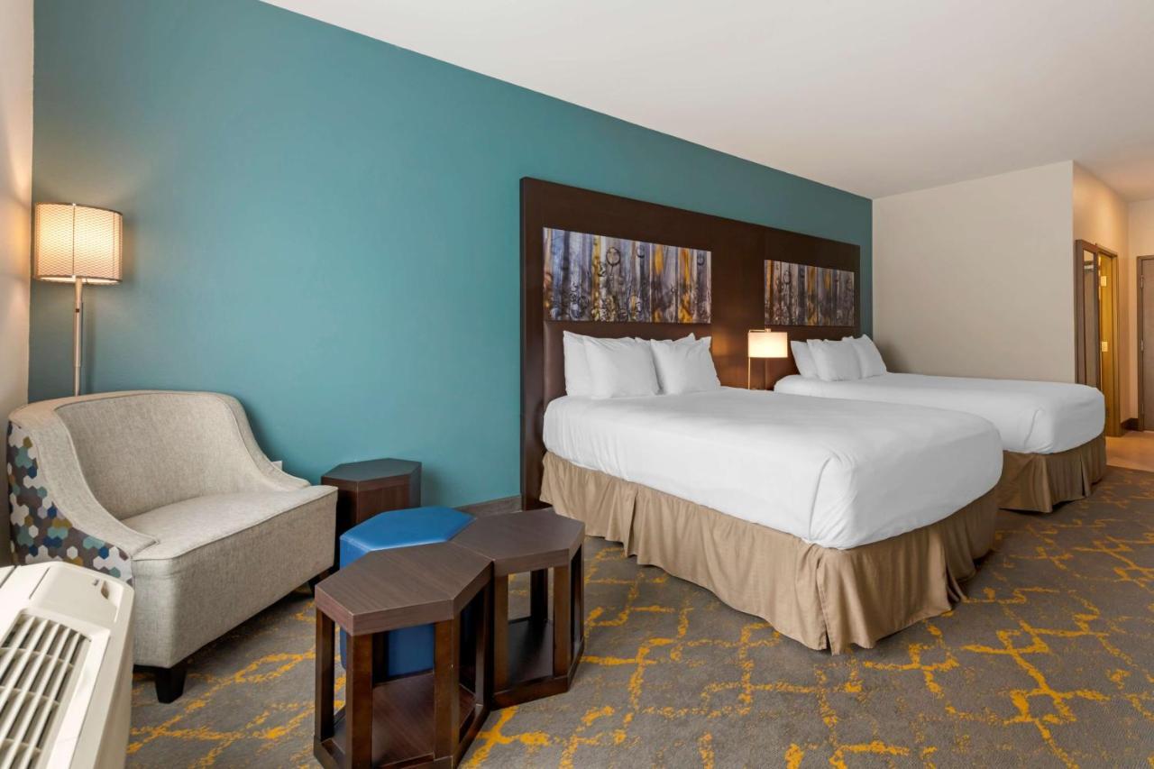 Best Western Plus Isanti Екстер'єр фото