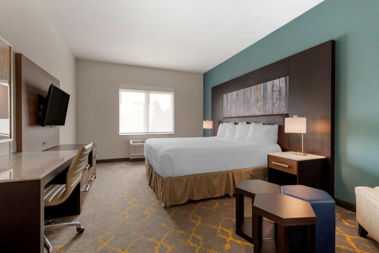 Best Western Plus Isanti Екстер'єр фото