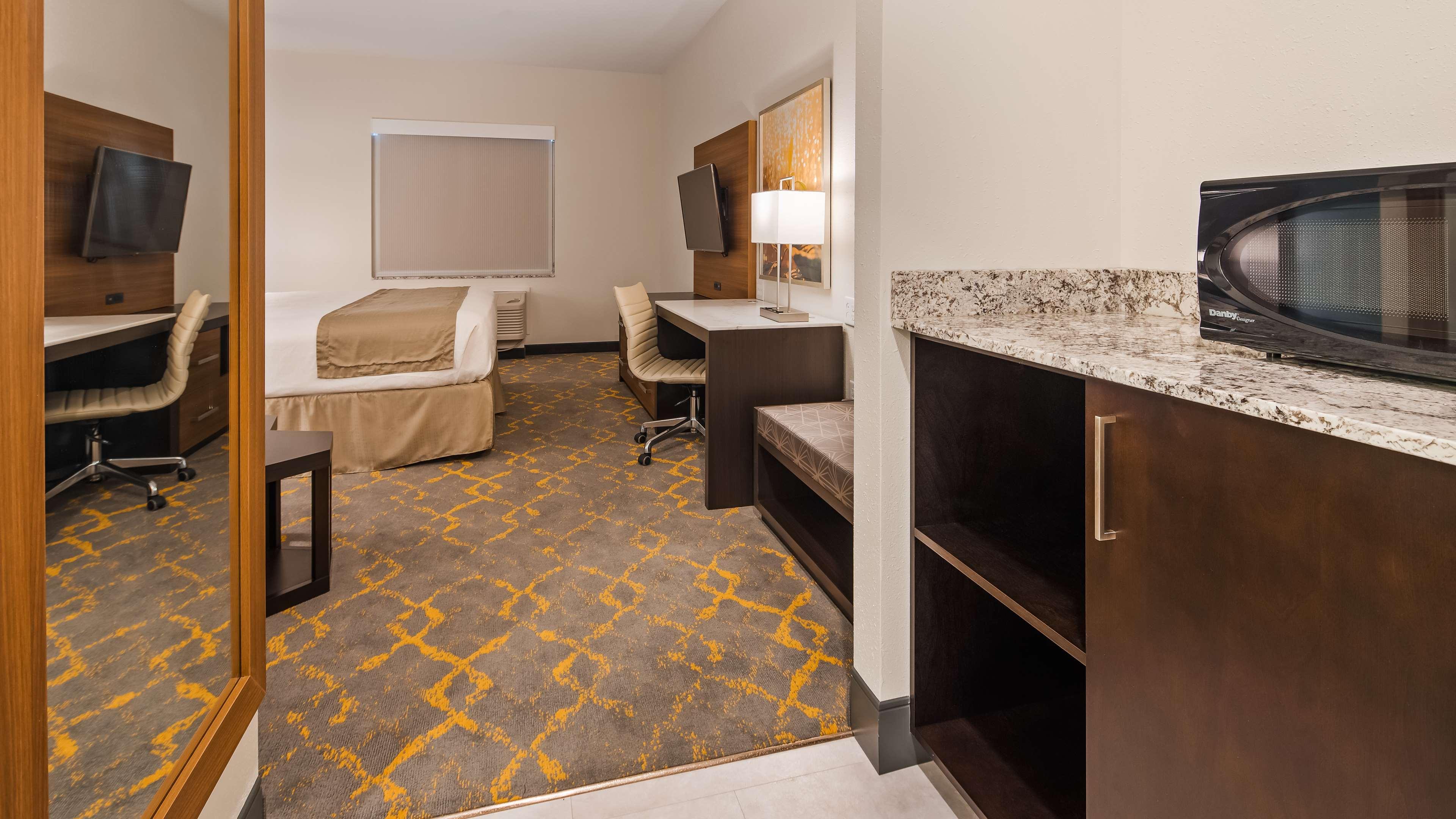 Best Western Plus Isanti Екстер'єр фото