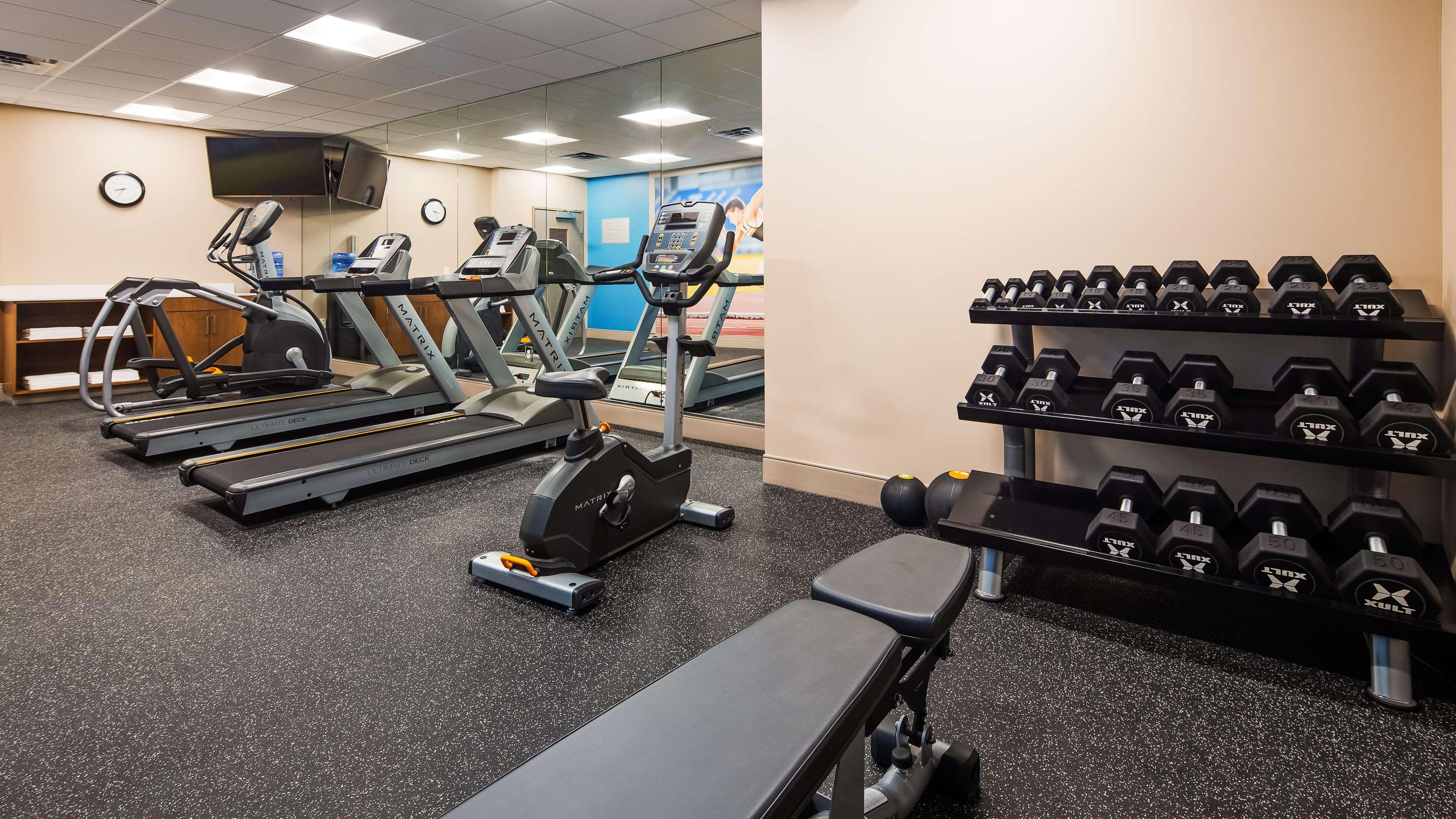 Best Western Plus Isanti Екстер'єр фото