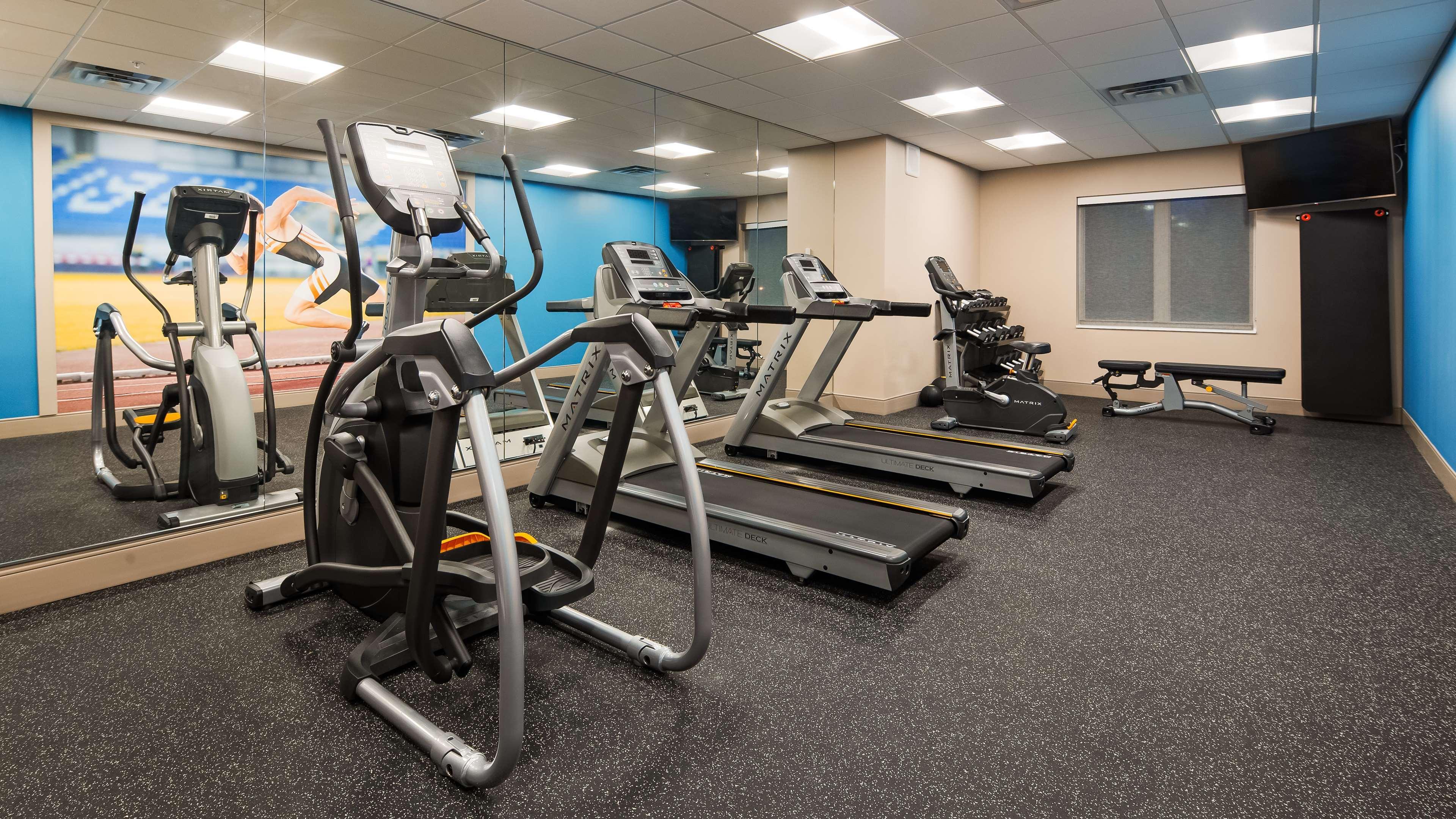 Best Western Plus Isanti Екстер'єр фото