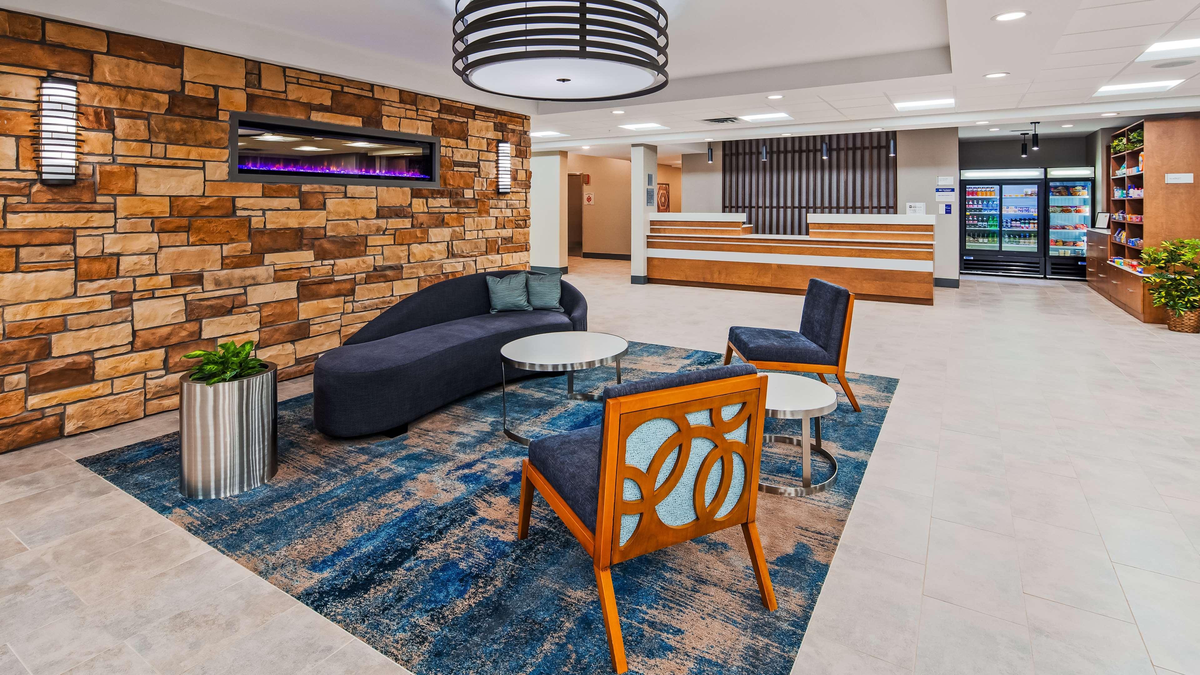 Best Western Plus Isanti Екстер'єр фото