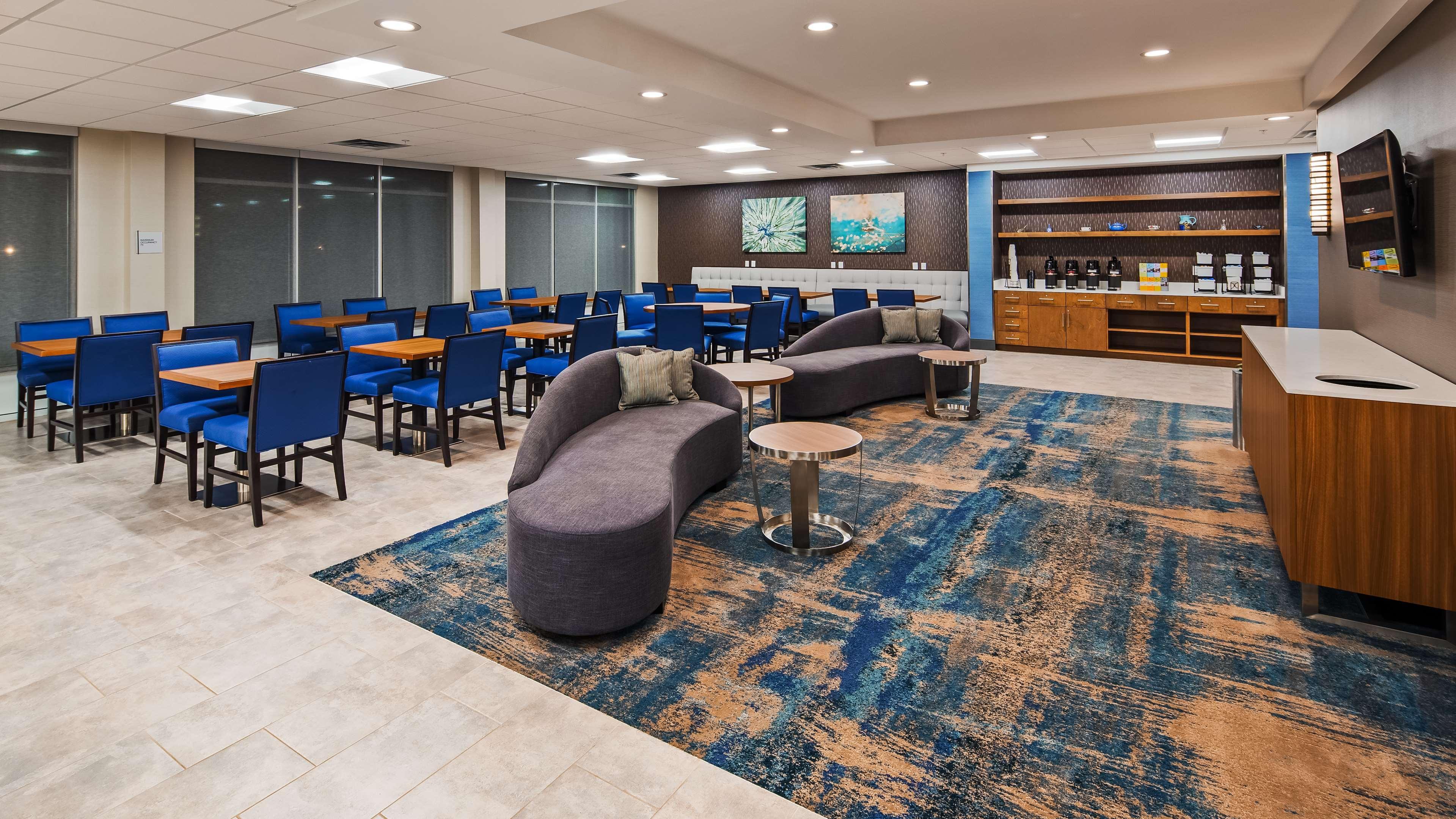 Best Western Plus Isanti Екстер'єр фото